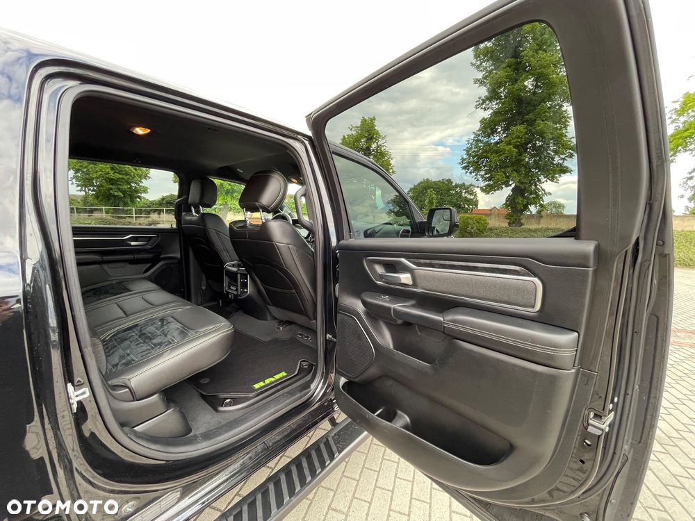 RAM 1500 5.7 Crew Cab Bighorn - 18