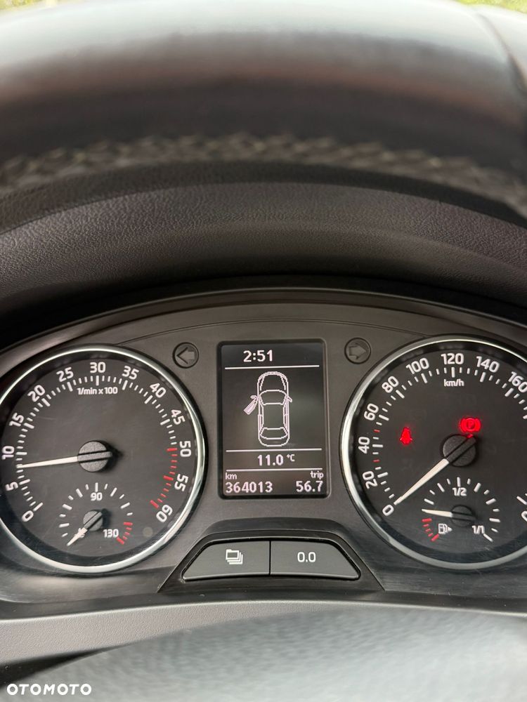 Skoda RAPID 1.6 TDI DPF Edition - 9