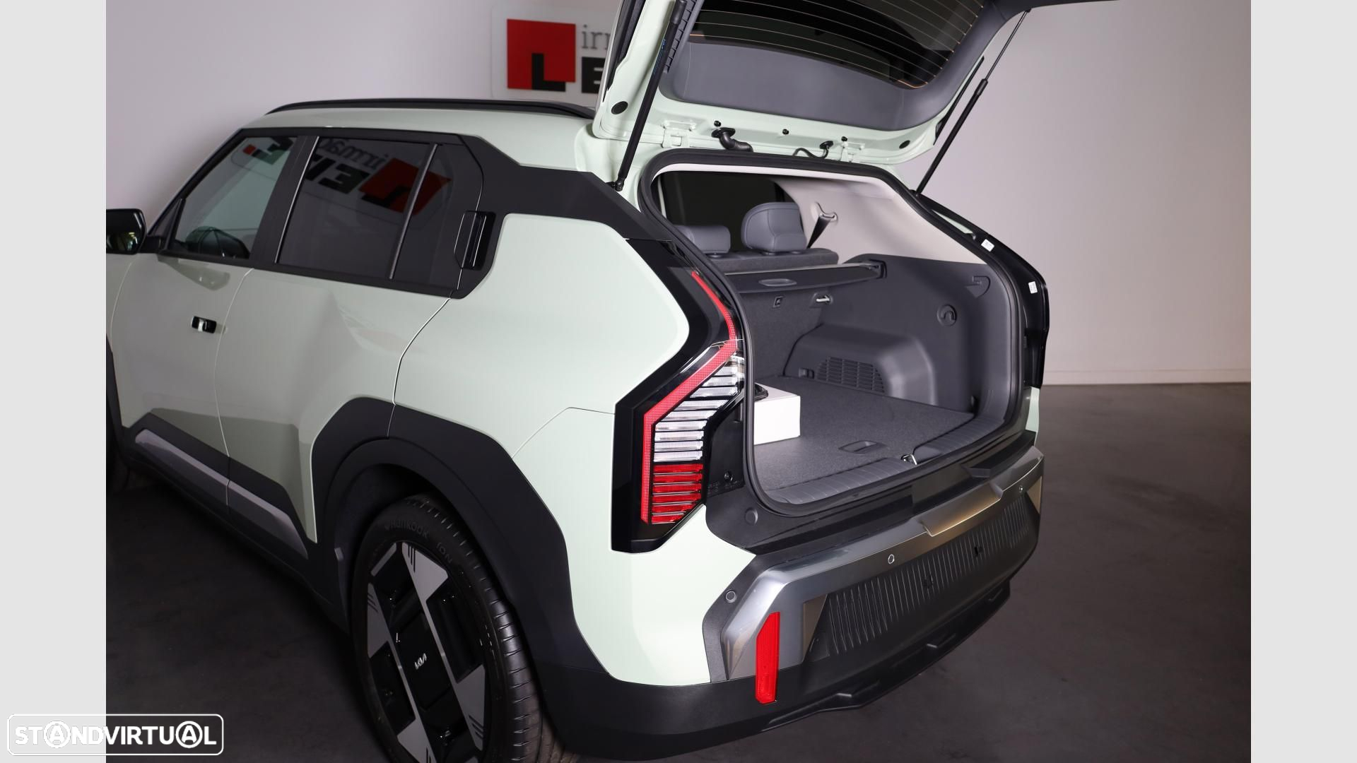 Kia EV3 81.4 kWh Tech - 19