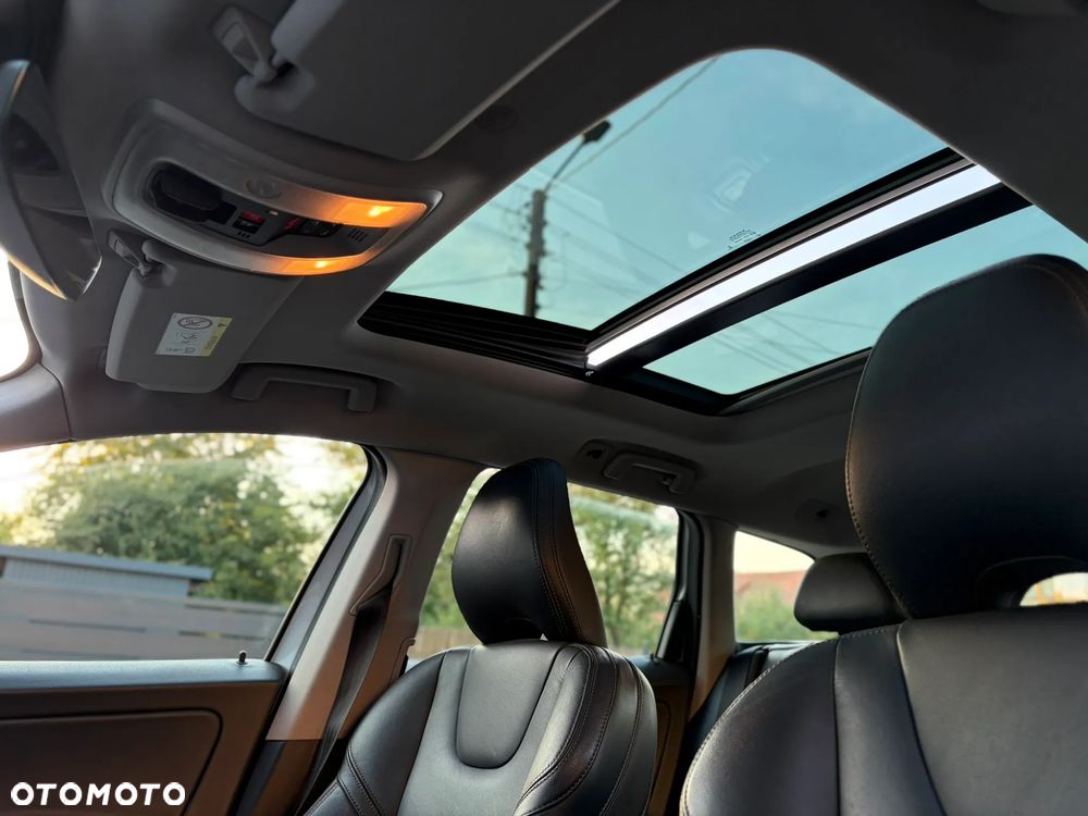 Volvo XC 60 - 19