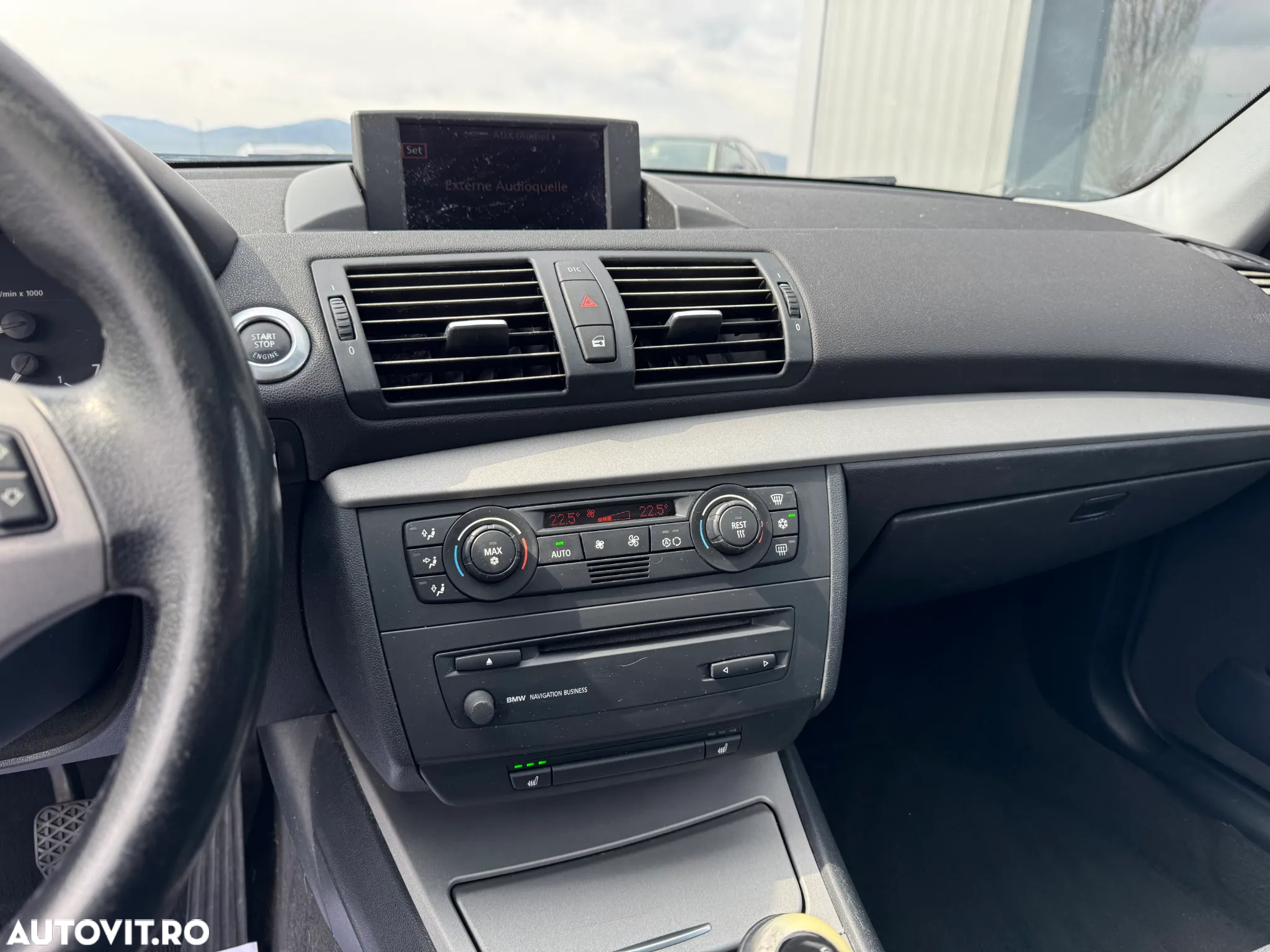 BMW Seria 1 116i - 36