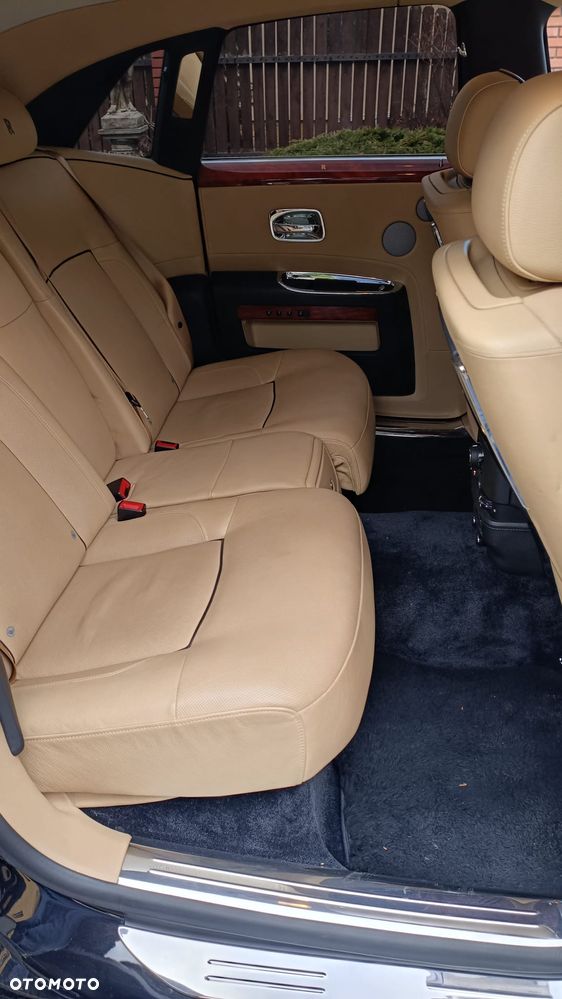 Rolls-Royce Ghost - 16