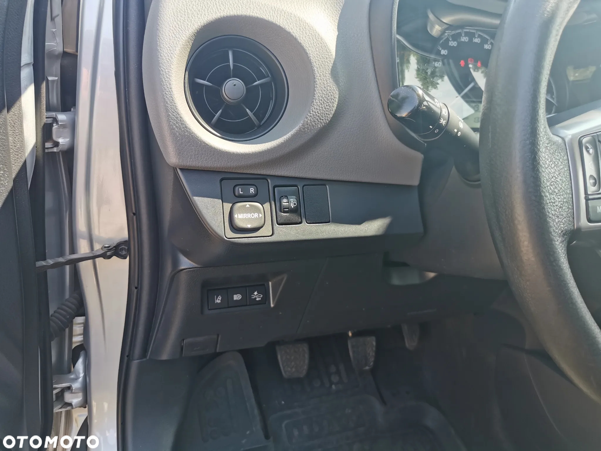 Toyota Yaris 1.5 Active - 15