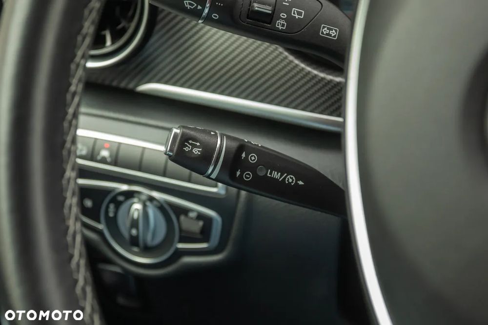 Mercedes-Benz Klasa V 250 d lang 4Matic 9G-TRONIC Style - 37