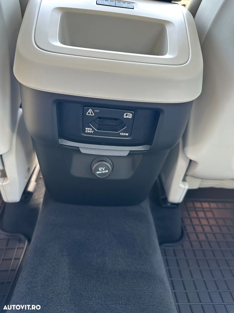 Volvo XC 60 D4 Momentum Pro - 26