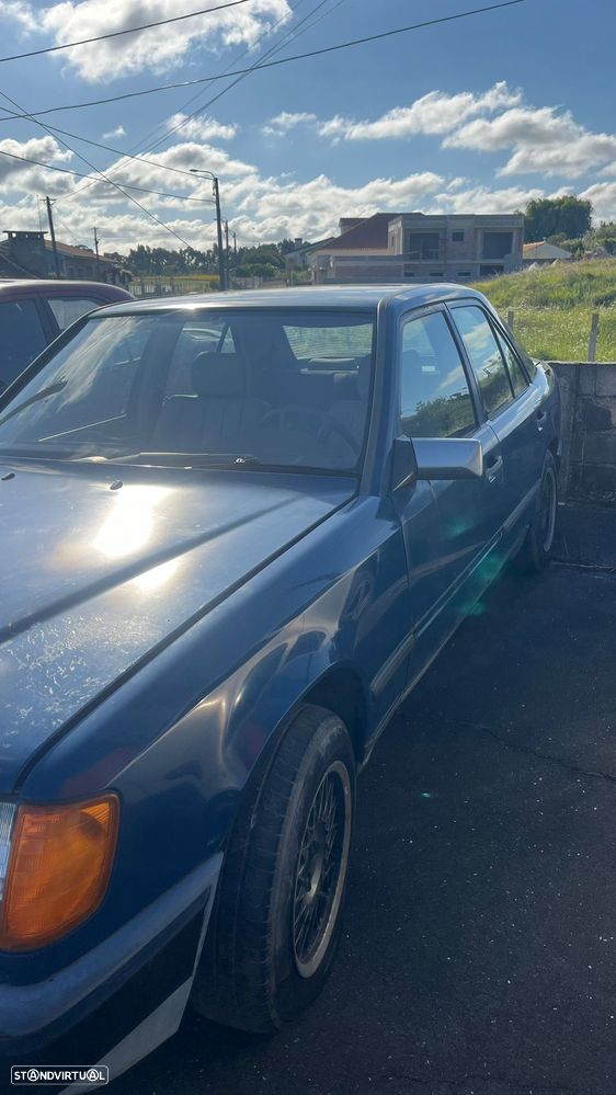 Mercedes-Benz W124 (1984-1997) 200 TD - 5