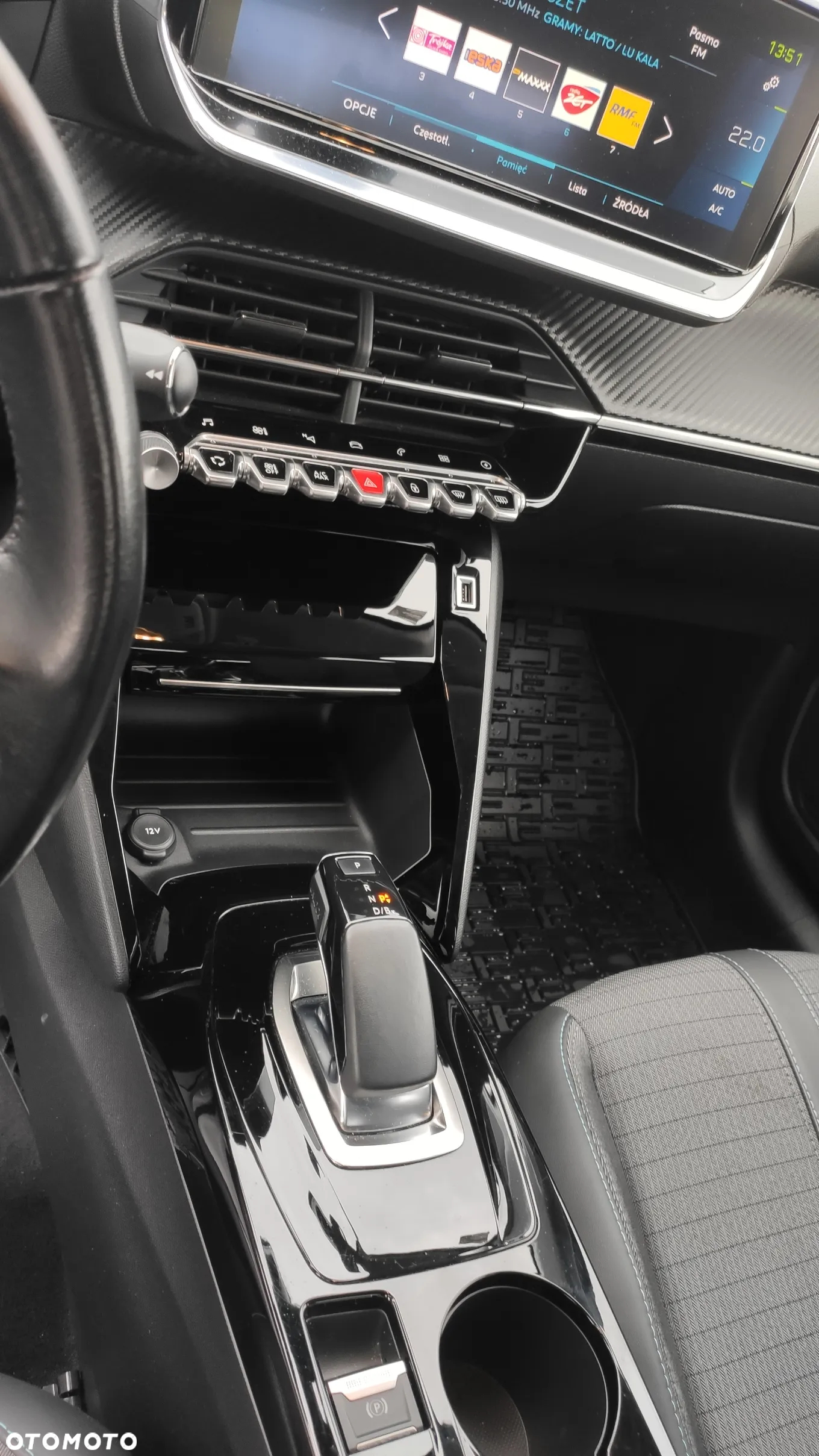 Peugeot 208 e-208 GT Line - 4