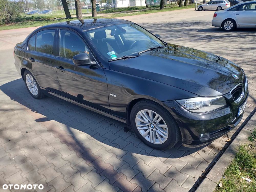 BMW Seria 3 318i - 9