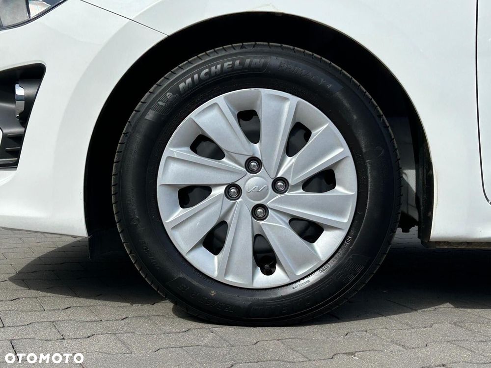 Kia Rio - 29