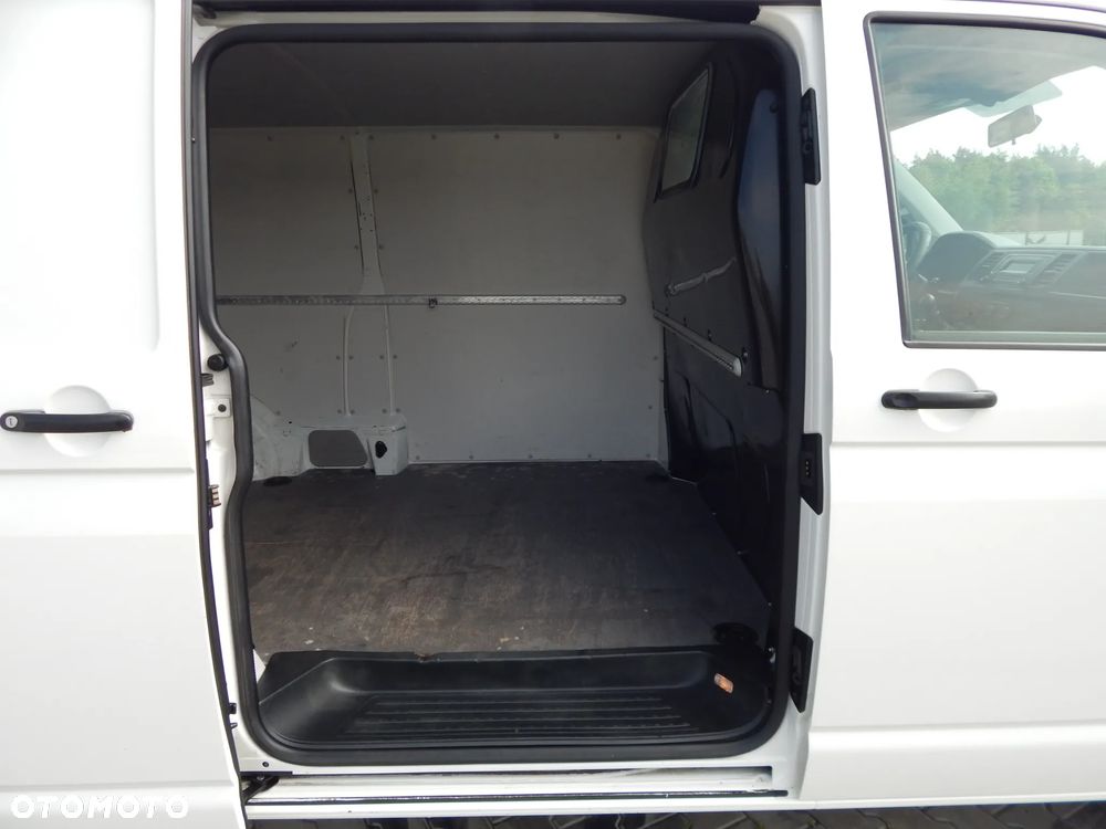 Volkswagen Transporter T-6 Long Klima - 19