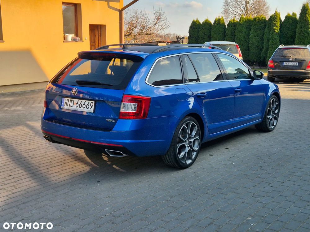 Skoda Octavia 2.0 TDI RS DSG - 6