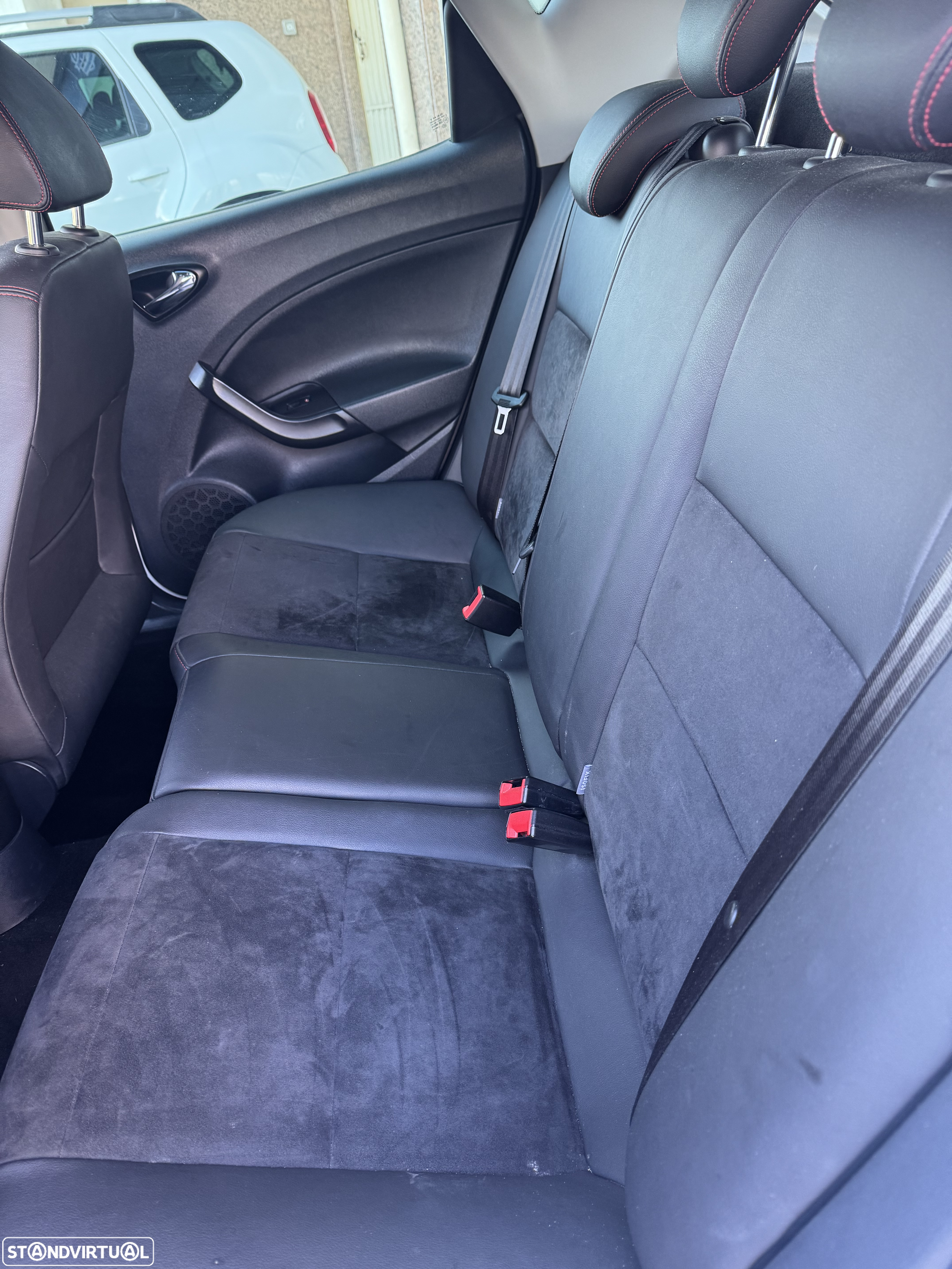 SEAT Ibiza 1.0 TSI FR DSG - 12