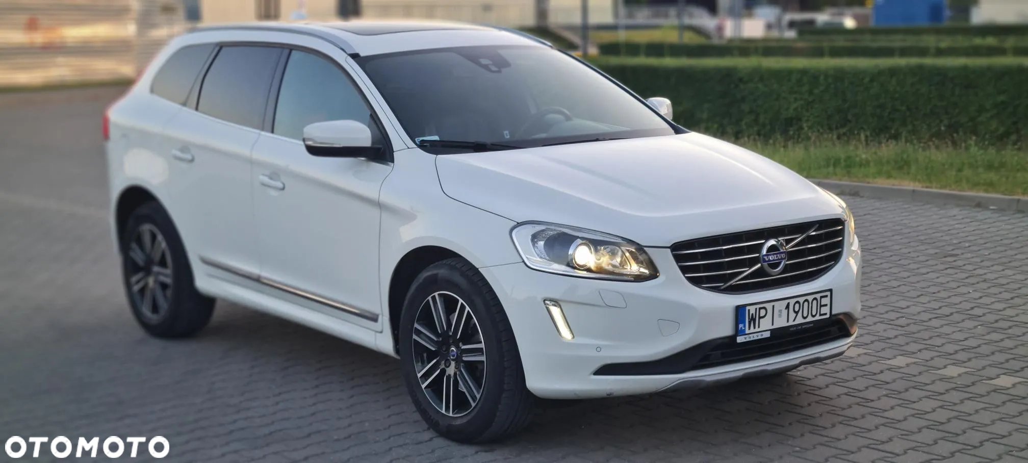 Volvo XC 60 D4 Drive-E Summum - 3