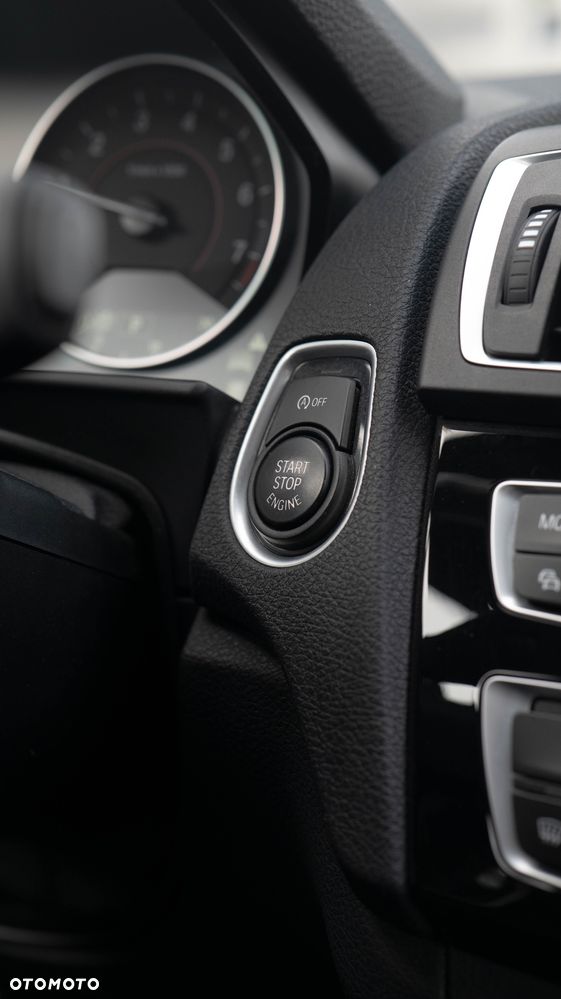 BMW Seria 1 118i M Sport - 18