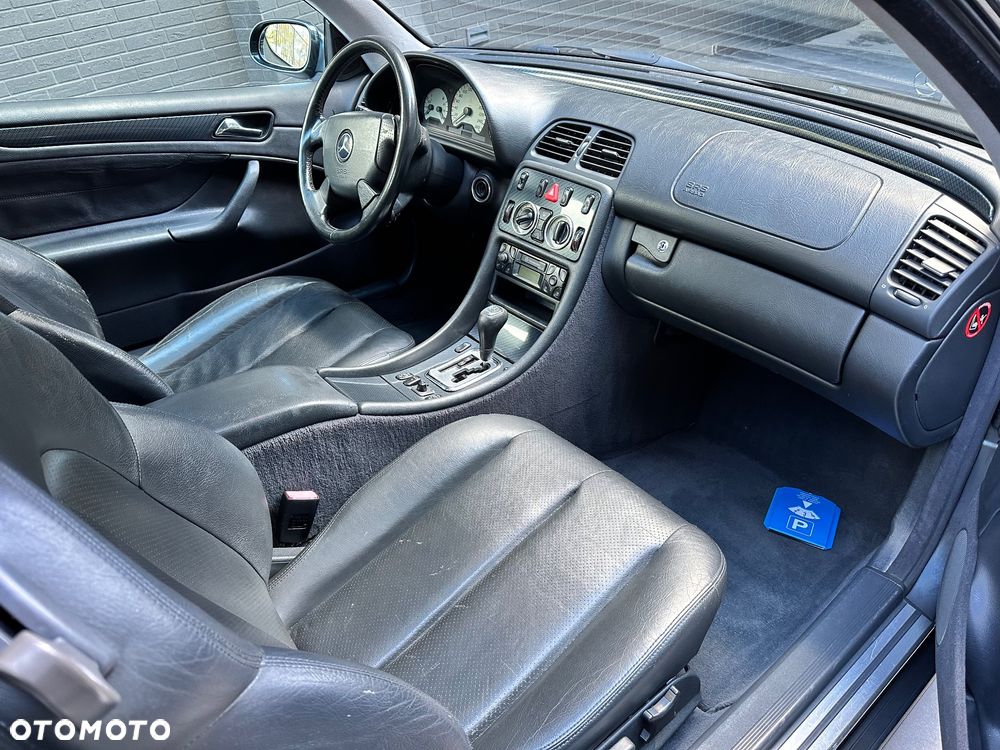 Mercedes-Benz CLK - 13