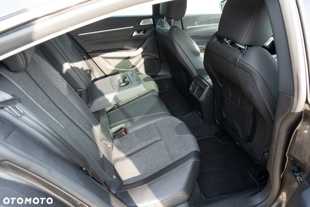 Peugeot 508 PureTech 180 EAT8 Allure - 10