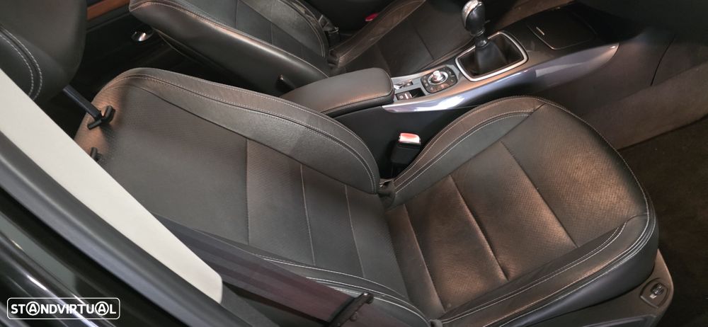 Renault Laguna 2.0 dCi Initiale - 20