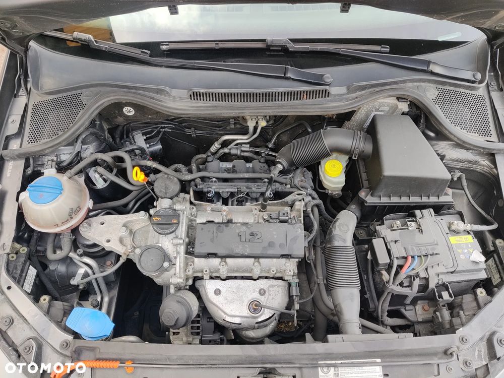 Volkswagen Polo 1.2 MATCH - 28