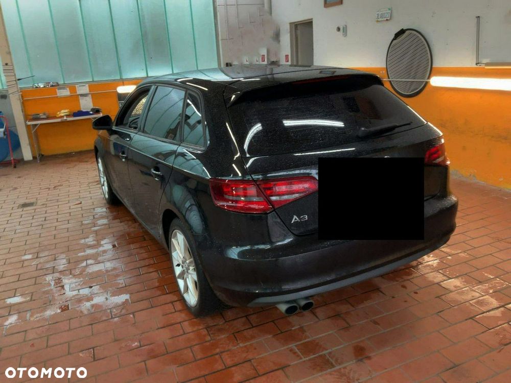 Audi A3 Sportback 1.4 TFSI Attraction - 2
