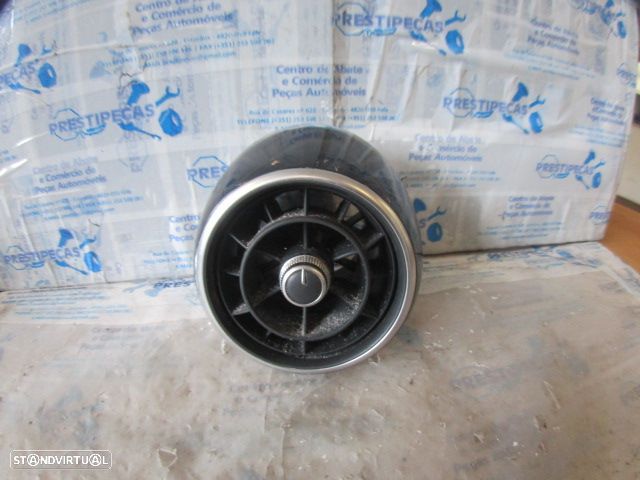 Grelha Friso 8X1820902 AUDI A1 SPORTBACK 8X FASE 2  2017 1.6TDI 115CV 5P PRETO FD GRE VENTILAÇÃO - 1