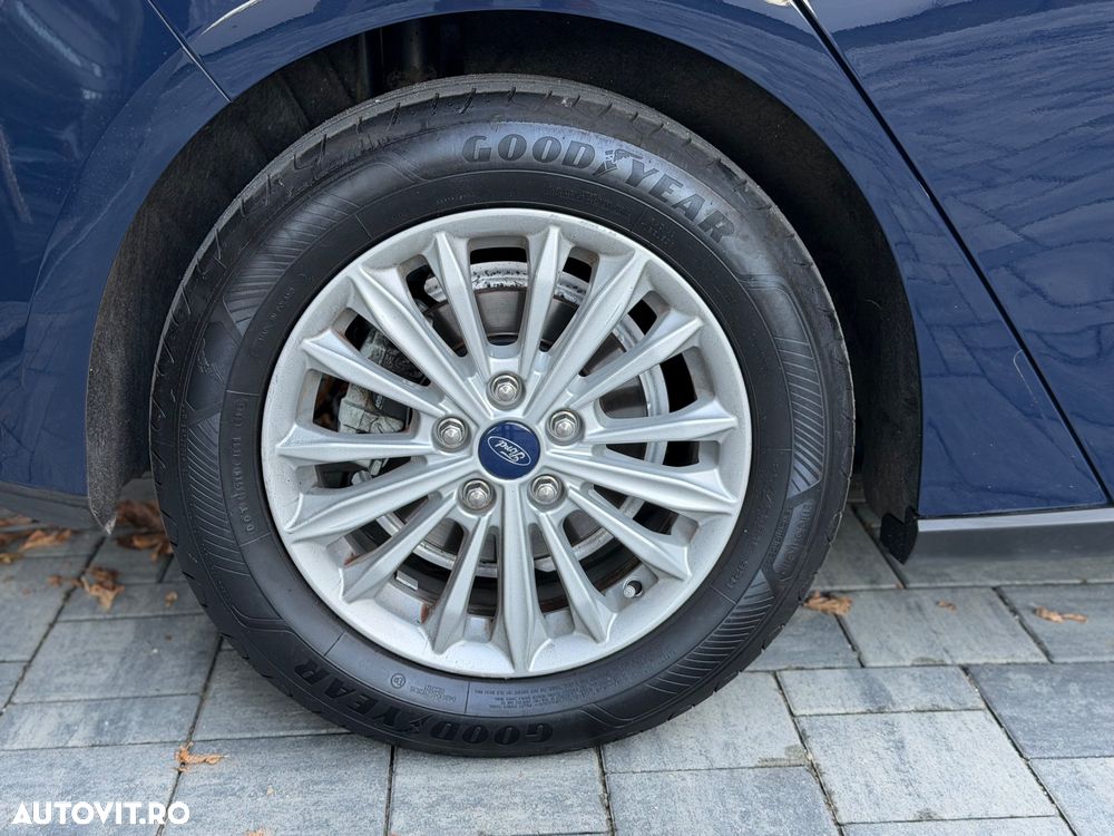 Ford Focus - 20
