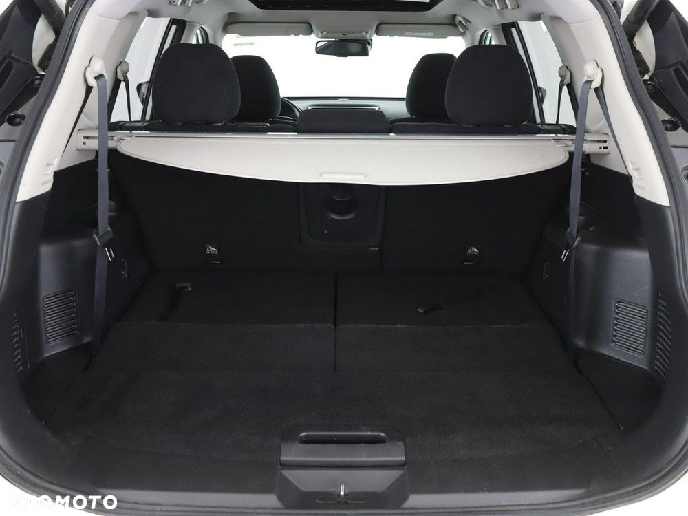 Nissan X-Trail 1.6 DCi N-Connecta - 20