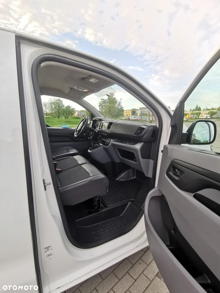 Peugeot Expert L2H1 FlexCab Grip - 19