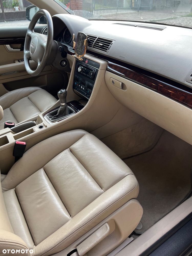 Audi A4 ver-2-4 - 6