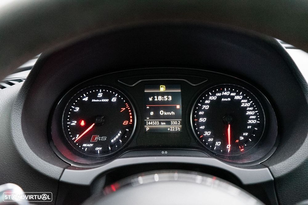 Audi RS3 Sportback 2.5 TFSI quattro S tronic - 38