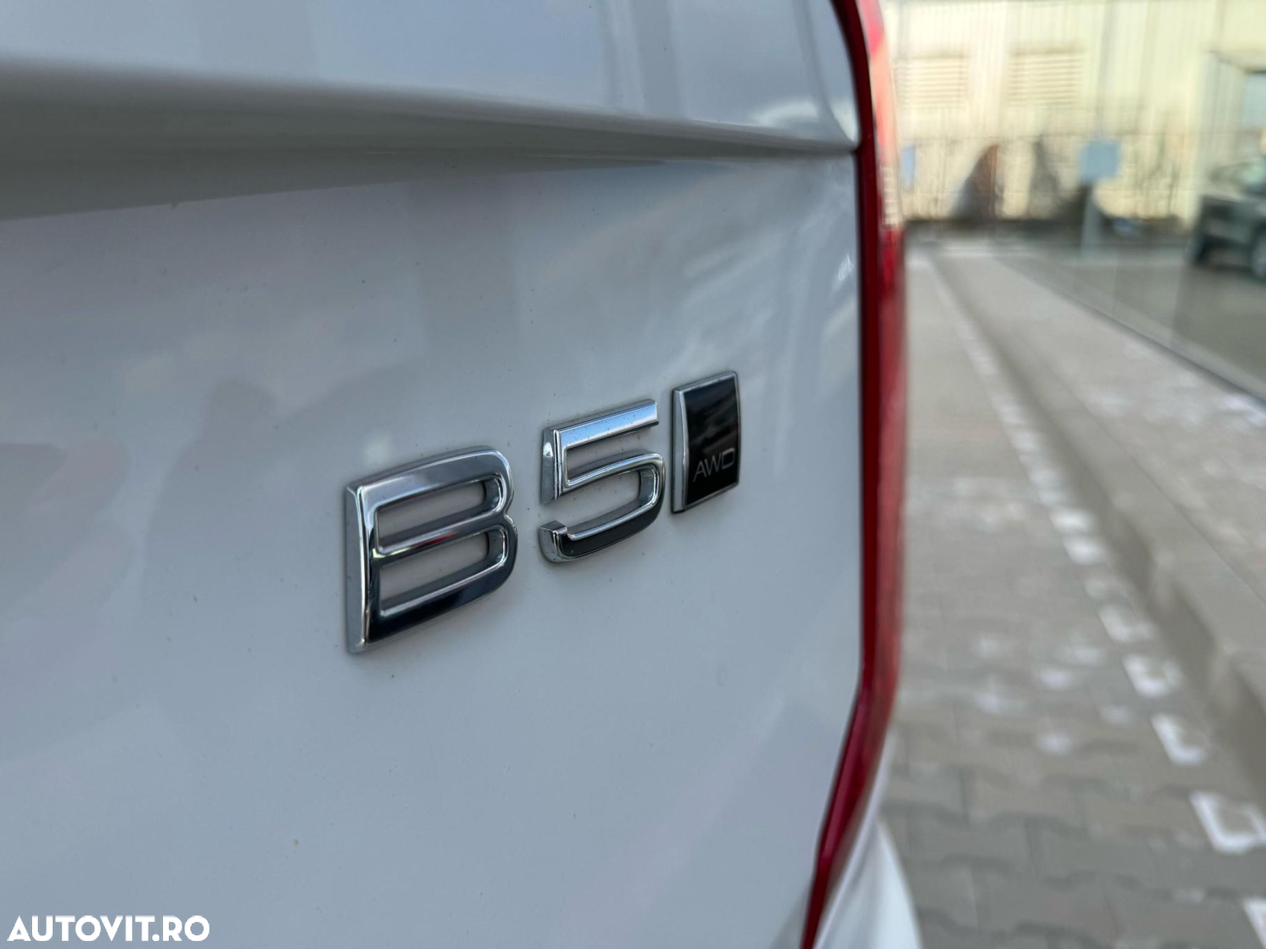 Volvo XC 90 B5 D AWD Geartronic Momentum Pro - 32