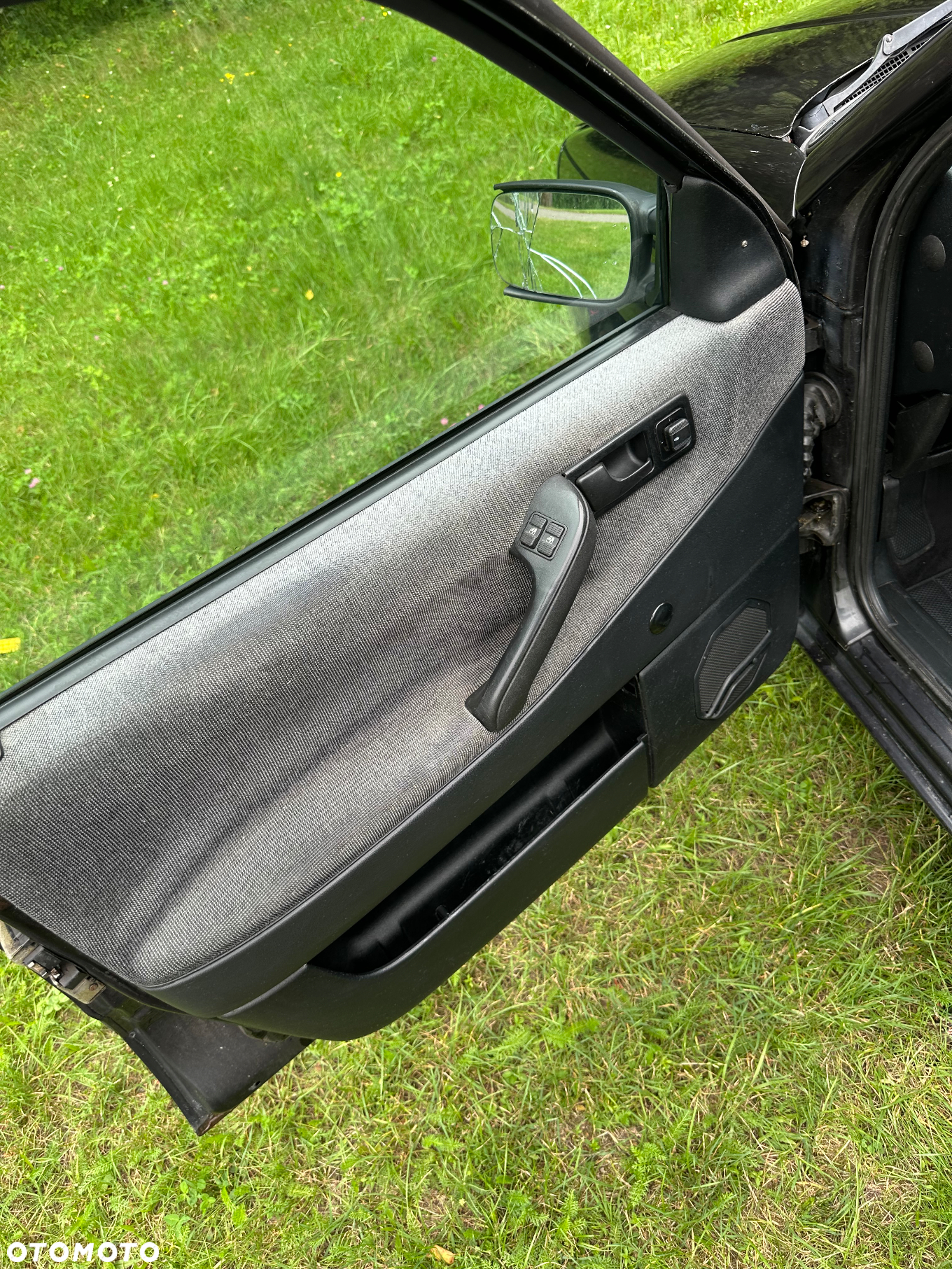 Volkswagen Passat 1.9 TD CL - 16