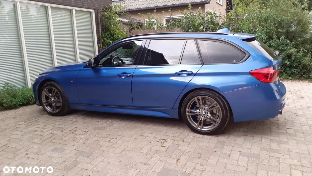 BMW Seria 3 320i xDrive M Sport - 2