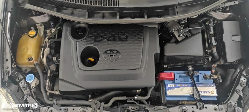 Toyota Auris 1.4 D-4D Sol - 40