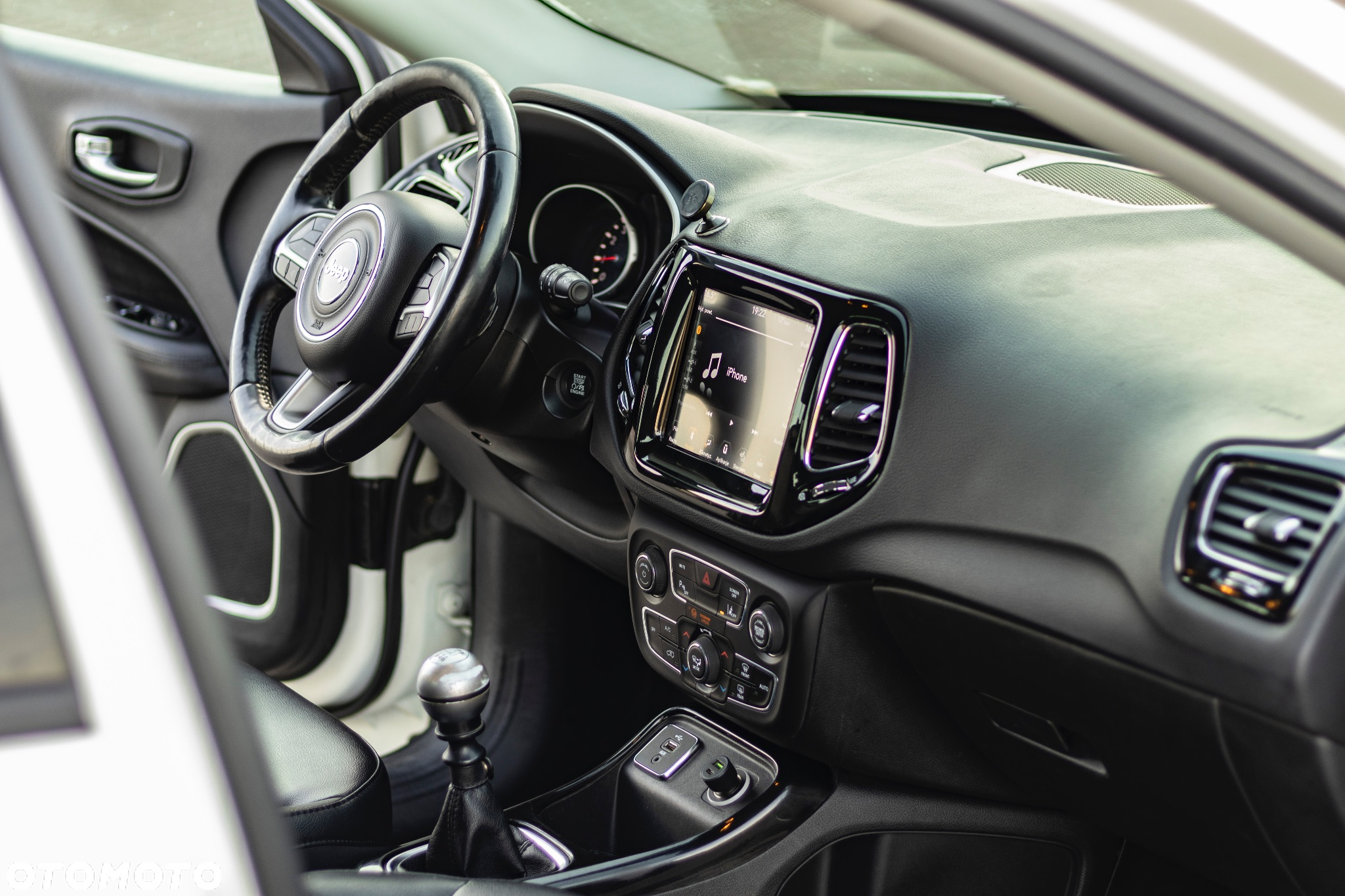 Jeep Compass 1.4 TMair Limited FWD S&S - 26