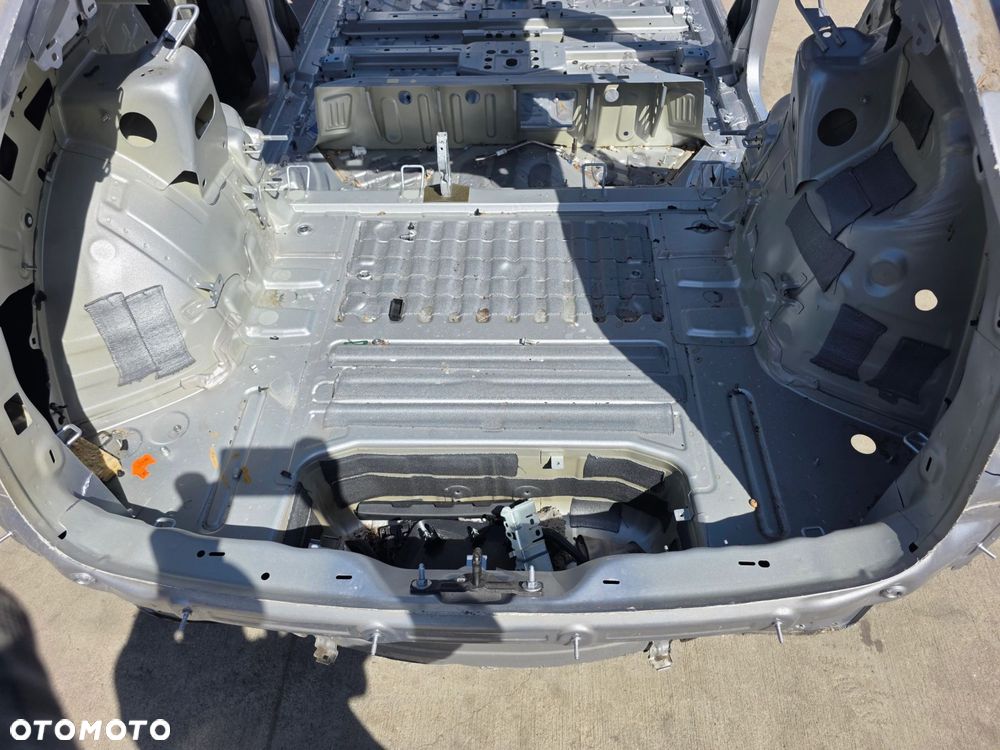 ĆWIARTKA WANNA PAS TYLNY AUDI Q4 E-TRON ORYGINAŁ ! - 3
