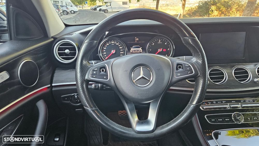 Mercedes-Benz E 220 - 18