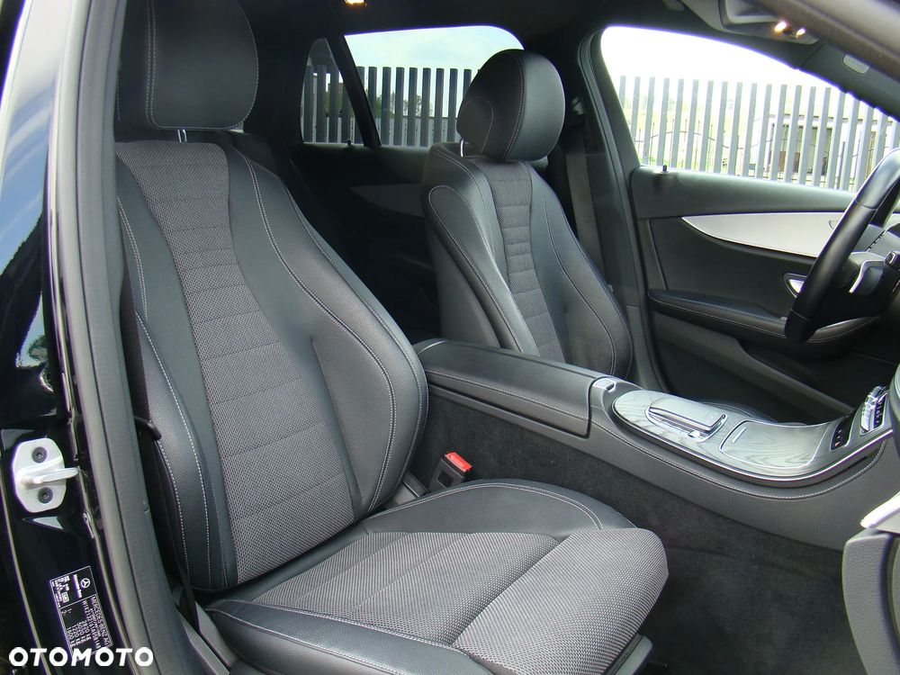 Mercedes-Benz Klasa E 300 de 9G-TRONIC Avantgarde - 22