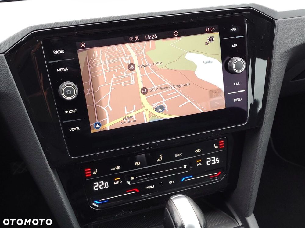 Volkswagen Passat Variant 2.0 TDI EVO Business DSG - 18