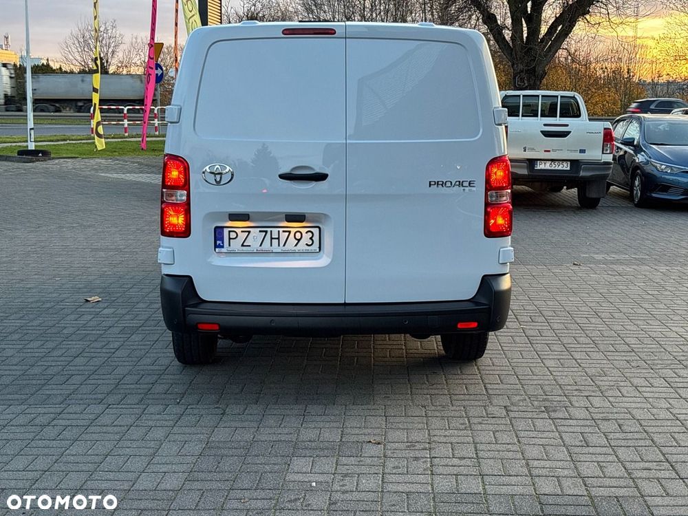 Toyota PROACE - 10