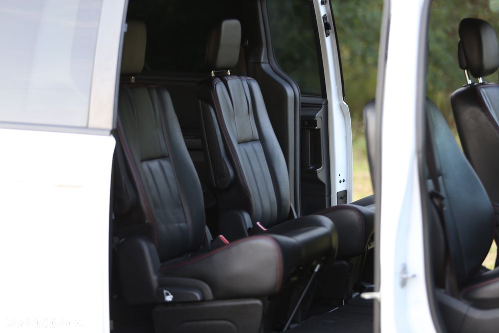 Dodge Grand Caravan 3.6 R/T - 9