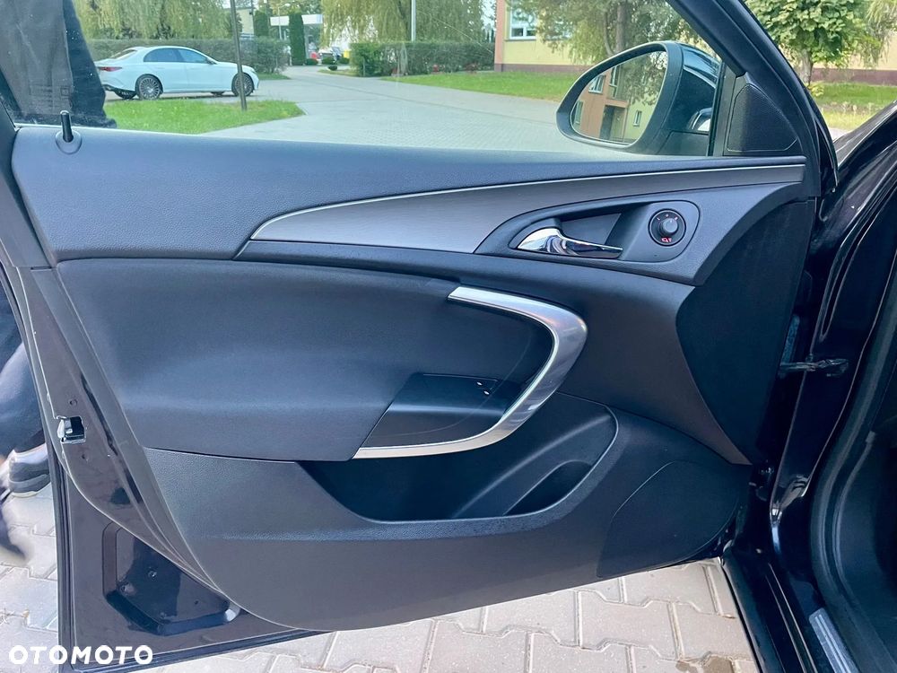 Opel Insignia - 10