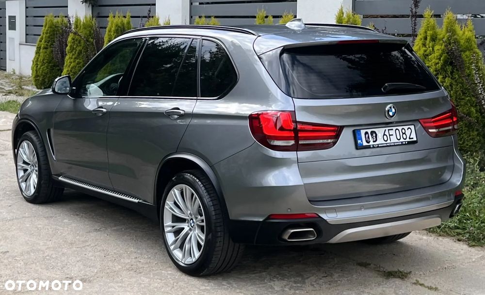 BMW X5 xDrive50i - 33