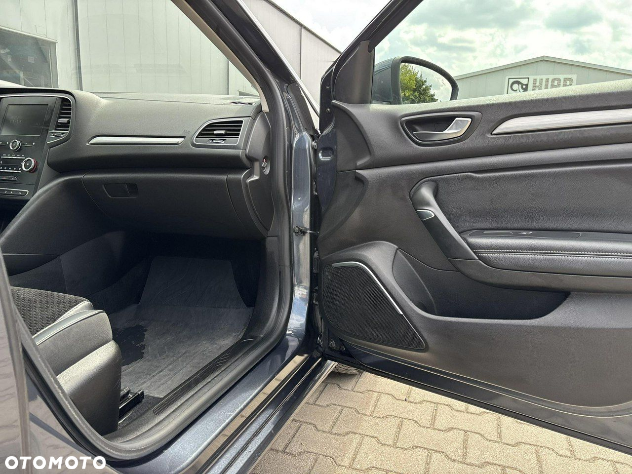 Renault Megane 1.5 Blue dCi Intens - 17