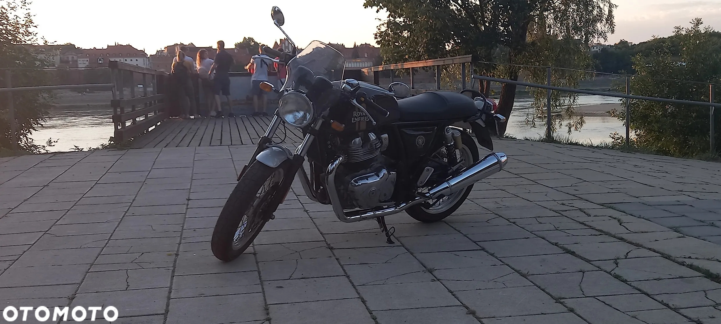 Royal Enfield Continental - 23