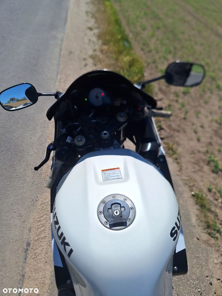 Suzuki GSX-R - 9