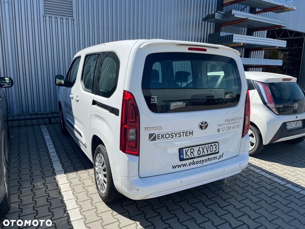 Toyota Proace City Verso 1.2 D-4T Business - 12