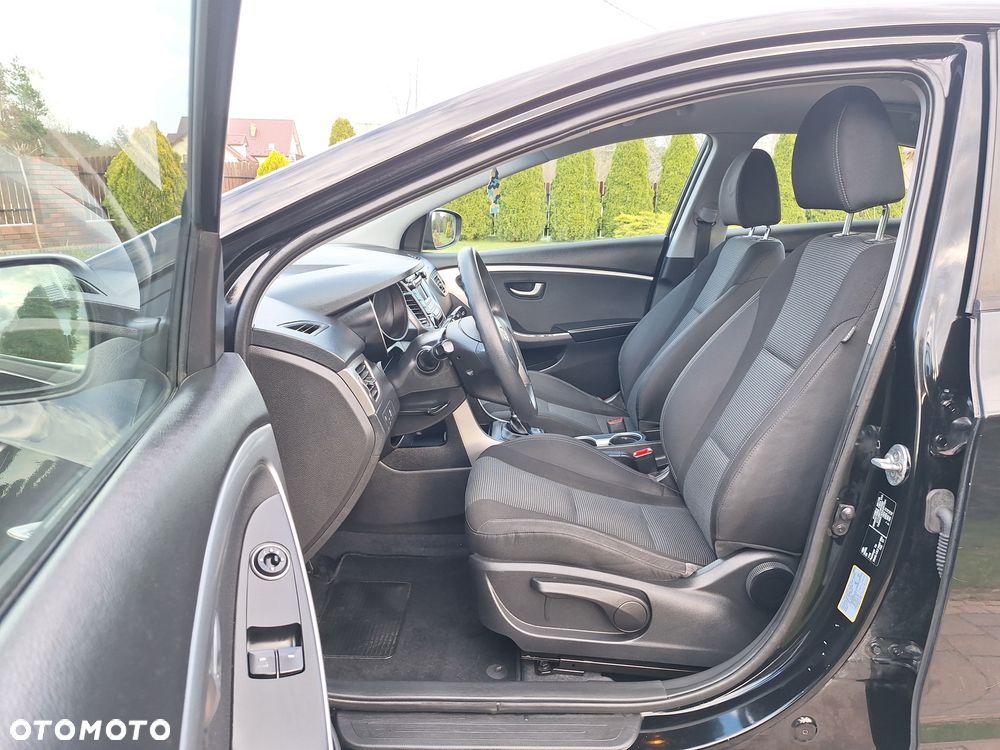 Hyundai i30 1.4 Classic EU5 - 12