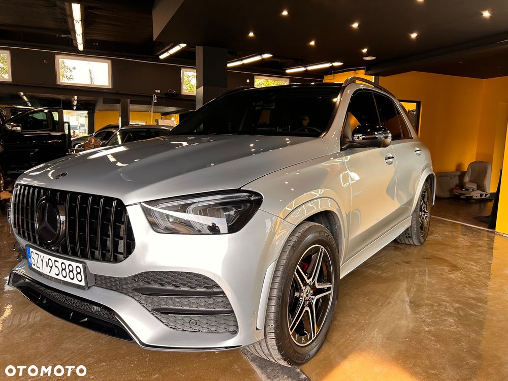 Mercedes-Benz GLE - 1