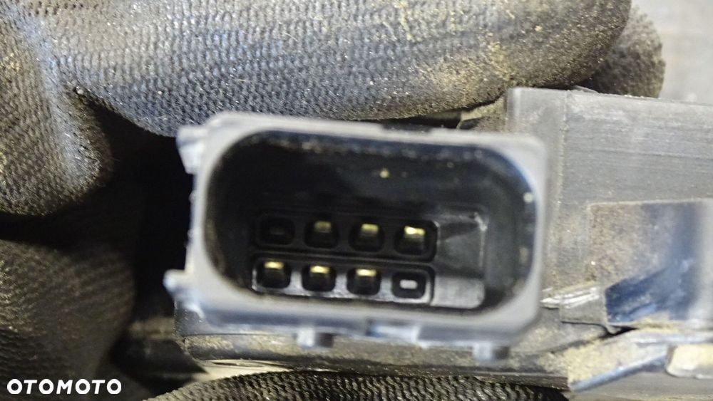 ZAMEK LEWY PRZÓD DRZWI OPEL CORSA D 1.3CDTI 13258271 - 9