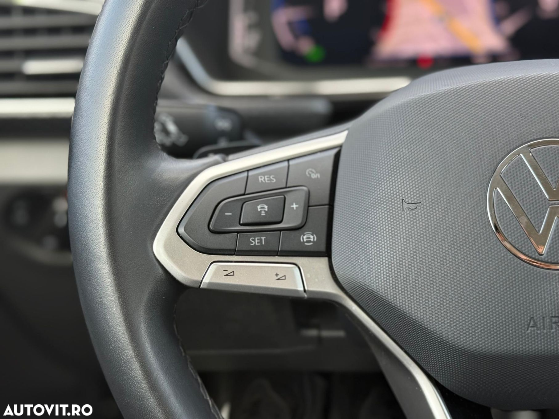 Volkswagen T-Cross - 17
